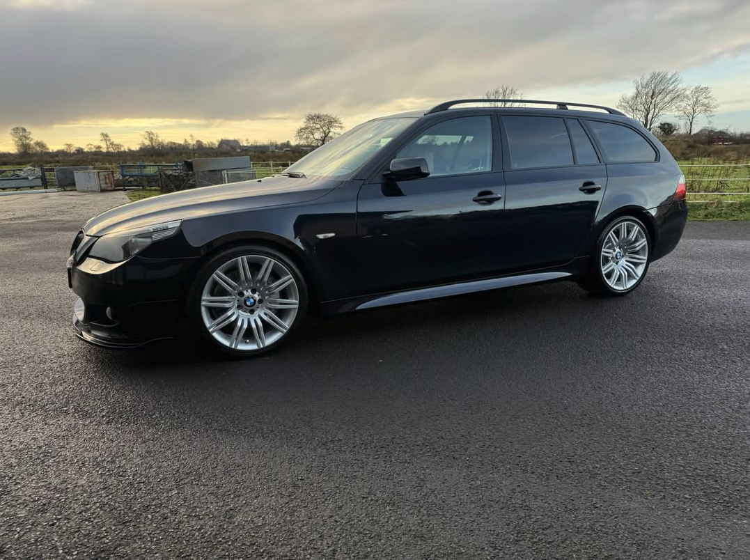 BMW 5 Series wagon detail